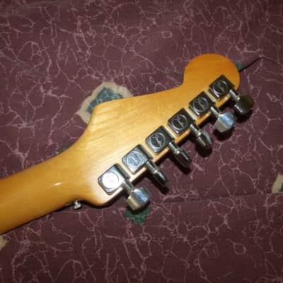 1985 Fender Contemporary Deluxe Stratocaster Exc image 8