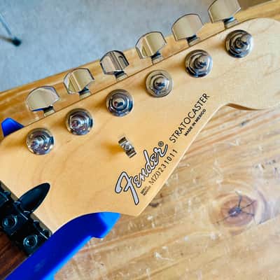 Fender Stratocaster Neck Rosewood Board Locking Nut Fender Tuners 2000 Model image 2