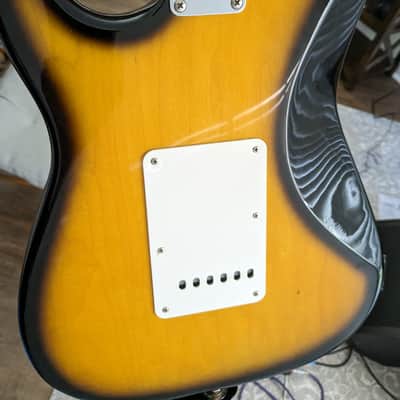 Fender Jimmy Vaughn signature Stratocaster Mid-90s with hard shell case image 5