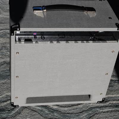 Marshall 2525C Mini Jubilee 2-Channel 20-Watt 1x12" Guitar Combo 2017 - Present - SIlver image 14