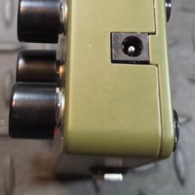 Electro-Harmonix Green Russian Big Muff Pi Fuzz Reissue 2017 - Present - Green image 4
