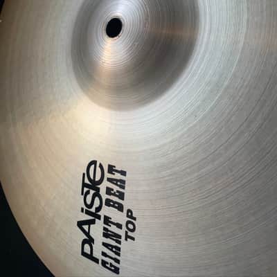 Mint Paiste 15" Giant Beat Hi-Hat Cymbals (Pair) - Traditional image 2