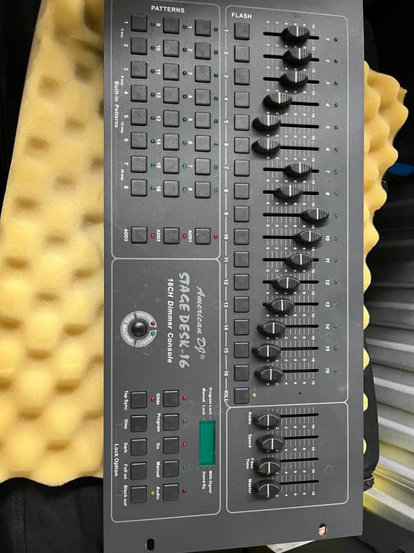American DJ Stage Desk 16 2001 - Grey image 1