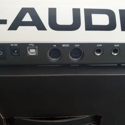 M-Audio Axiom Air 25 2013 - Ivory White (Controller Only - Ignite Software Discontinued) image 6