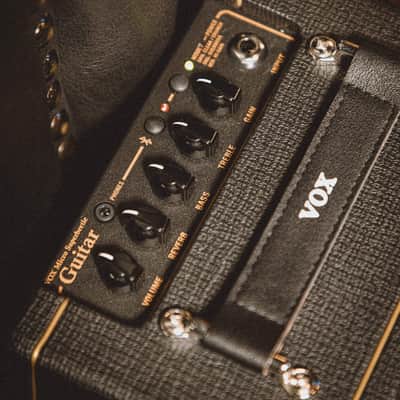 VOX MICRO SUPERBEETLE 5/20 WATT RECHARGEABLE BLUETOOTH AMP image 3
