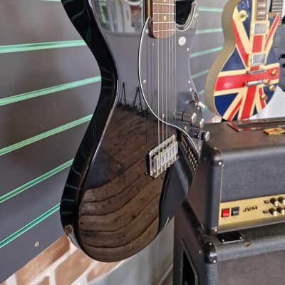 Line 6 Variax 300 Gloss Black 2005 Modelling Electric Guitar image 3