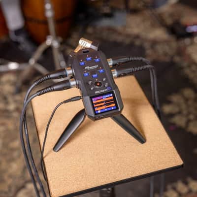 Zoom H6essential Handheld Recorder with StreamEye PDM-3 Podcast Equipment Bundle image 6