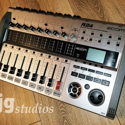 Zoom R24 - Like New in Box with USB Stick!! imagen 5