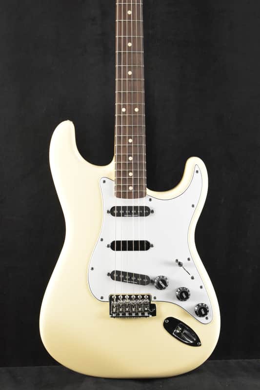 Fender Ritchie Blackmore Stratocaster Olympic White Scalloped Rosewood Fingerboard