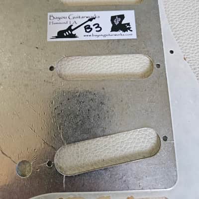 Fender Stratocaster Aged Relic 3 ply Pickguard Parchment image 7