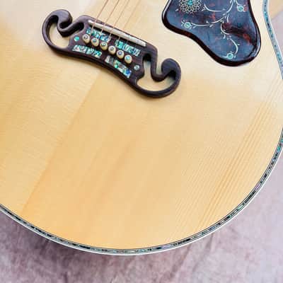 Gibson Custom SJ-200 Vine Acoustic Guitar 2004 - Natural image 6