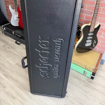 Schecter SGR-2A Avenger Series Guitar Hard Case 2010s - Black image 1