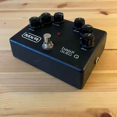 MXR M188 Bass Auto Q 2010s - Black image 2