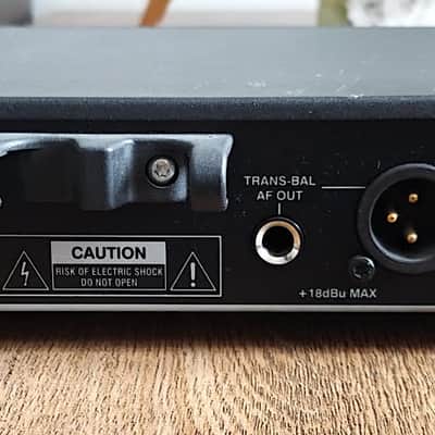 Sennheiser EM 2000 True Diversity Receiver 606-678 MHz image 7
