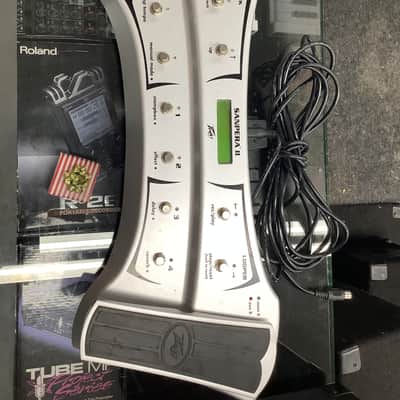 Peavey Vypyr 120-Watt Modeling Tube Guitar Amp with Sanpera II footswitch image 3