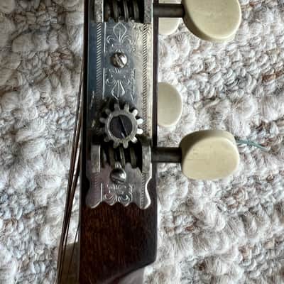 National Triolian 1930 - Walnut burst with original case image 18