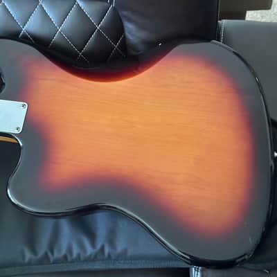 Nice 2019 Fender Vintera '60s Jazzmaster Modified with Pau Ferro Fretboard 3-Color Sunburst image 6