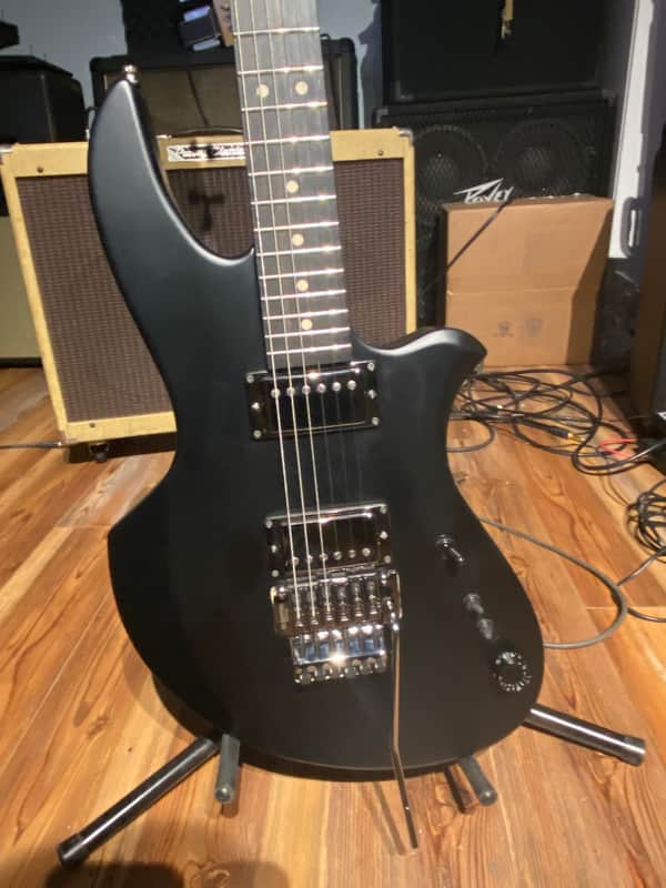 Warmoth Z  Body and Mahogany/Ebony Neck 2020 Satin Black Gotoh GE1996T Tremolo and Dimarzio Pickups image 1