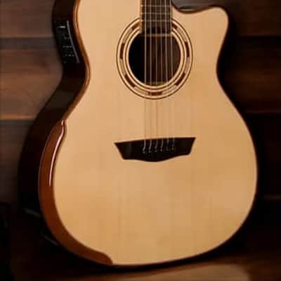 Washburn WCG25SCE Comfort Series Grand Auditorium Cutaway w/ Electronics Natural (B-Stock) image 7
