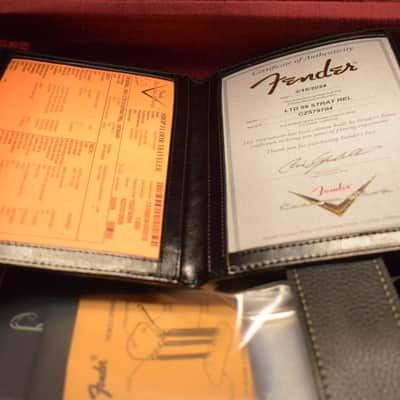 Mint Fender Limited Edition '59 Stratocaster - Relic Super Faded Aged Shell Pink image 14