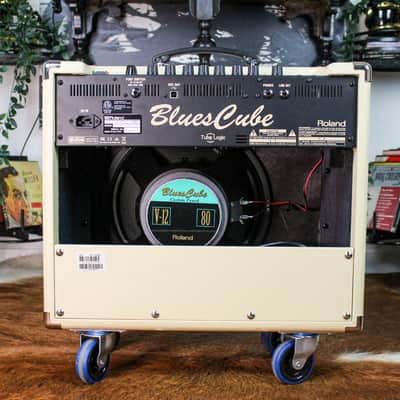 Preowned Roland Blues Cube Stage 2-Channel 60-Watt 1x12" Combo Guitar Amplifier w/ Cover image 4