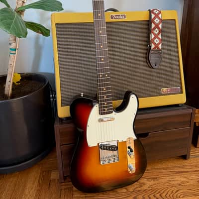 Fender American Vintage II '63 Telecaster 2022 - Present - 3-Color Sunburst image 1
