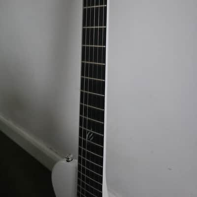Enya Nova Go Sonic White Carbon Fibre Travel Guitar w/ Built-in Speaker + Case image 3