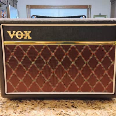 Vox Pathfinder 10 10-Watt 1x6.5" Guitar Practice Amp 2002 - Present - Black image 1