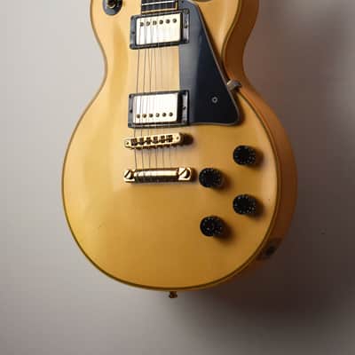 1987 Gibson Les Paul Custom Alpine White w/Case image 2