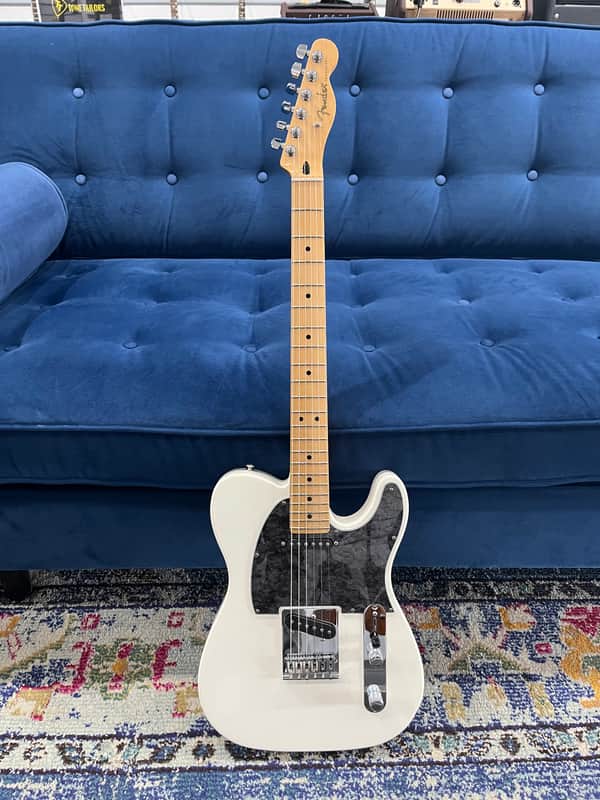 Used Fender Player Series Telecaster white w/case image 1