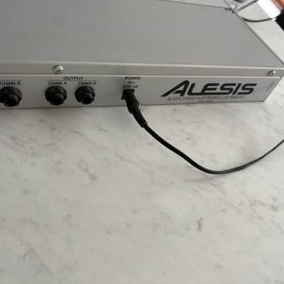 Alesis DEQ230 Equalizer image 10