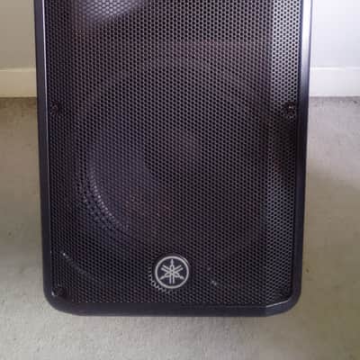Yamaha DBR12 12" Active Speaker (pair) + padded speaker covers image 4
