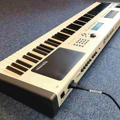 Oberheim MC 3000 midi controller and master keyboard 8x midi out image 3