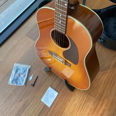 2025 Gibson J-45 Standard - Heritage Cherry Sunburst image 2
