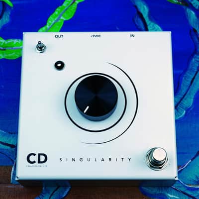 Collision Devices - Singularity White Bild 2