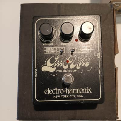 Electro-Harmonix Good Vibes Analog Modulator Pedal | Reverb