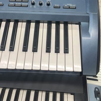 Korg Triton Extreme 61-Key 120-Voice Polyphonic Workstation 2005 - 2009 - Black image 5