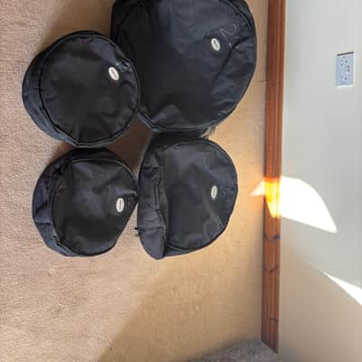 Pearl "Vision" VBX Birch 5 piece drum kit/hardware/cymbals /gig bags/ throne image 17