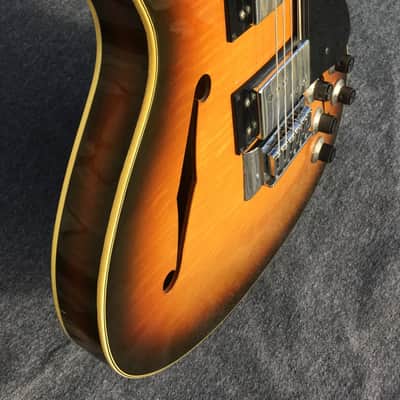 Fender Starcaster 1975-76 Sunburst Flammed top SUPER! image 6