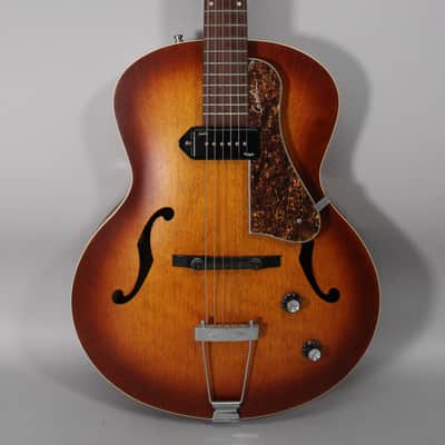 Godin 5th Avenue Kingpin Cognac Burst image 1