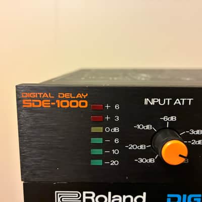 Roland SDE-1000 Digital Delay 1983 - 1989 - Black