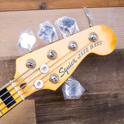 B-Stock Squier Classic Vibe '70s Jazz Bass V 5-String Electric, Natural image 7