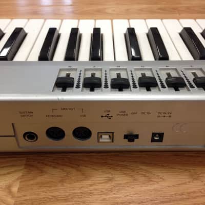 M-Audio Radium 61-Key USB Midi Controller image 9
