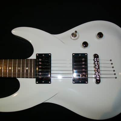 DBZ Barchetta ST White image 3
