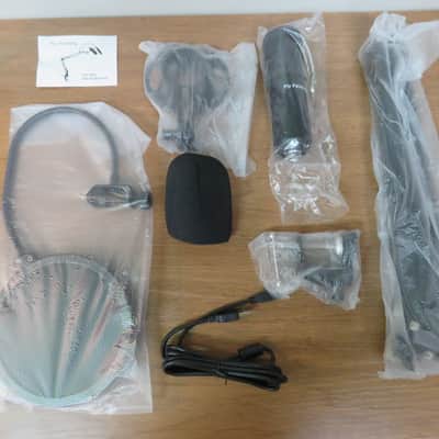 Piy Painting Studio Microphone Kit - Open Box image 3