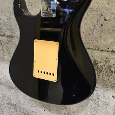 Yamaha EG112 Electric Guitar 2000'S - Glossy Black image 4