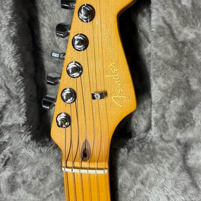 Fender American Ultra II Stratocaster HSS with Maple Fretboard - Solar Flare image 4
