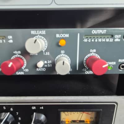 Rupert Neve Designs OptoFET Dual Stage Compressor 2026 - Present - RAF Blue image 8