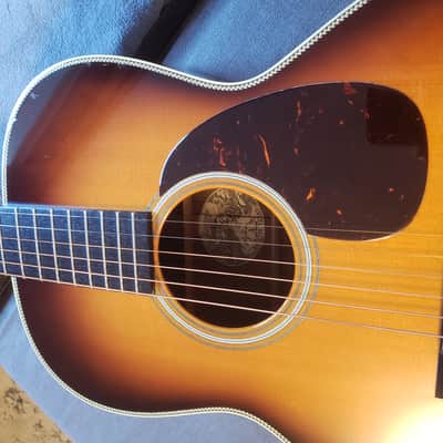 Collings 000-2H SB | Serial No. 6916 | EIR & Sitka Spruce Sunburst | w/Calton Case image 8