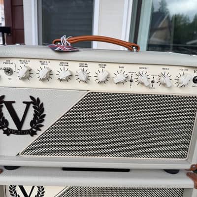 Victory Amps V140 Super Duchess - Cream Head & Cab Combo image 2